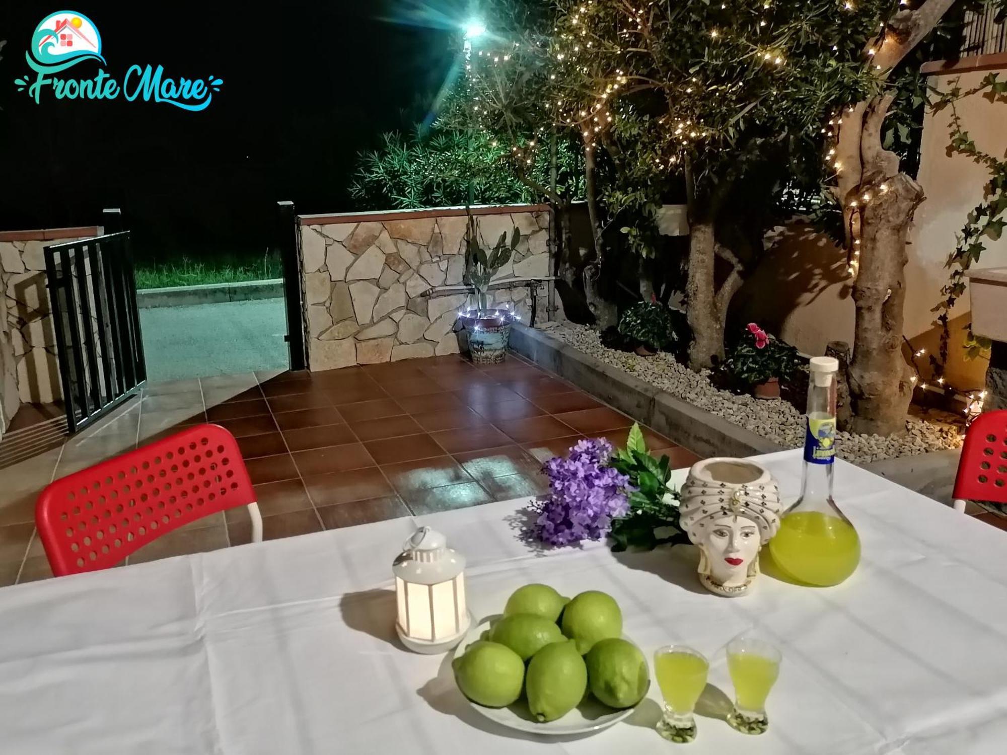 Casa Fronte Mare Villa Santa Teresa Di Riva Eksteriør bilde